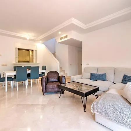 Luxury Penthouse In Jardines De Don Carlos Marbella